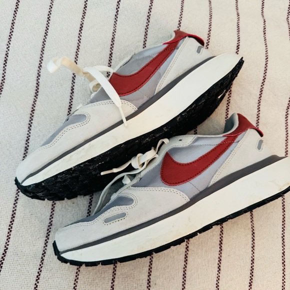 NIKE PHOENIX WAFFLE SNEAKERS - Picture 5 of 7